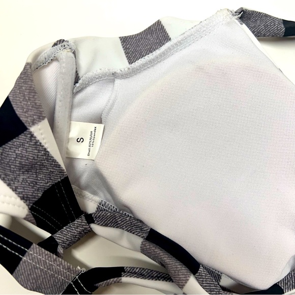 Pin Up Bra Top - Picture 3 of 5